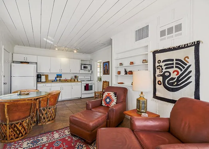 Casita Laguna - Blenman Elm Casita With Private Yard And Parking *